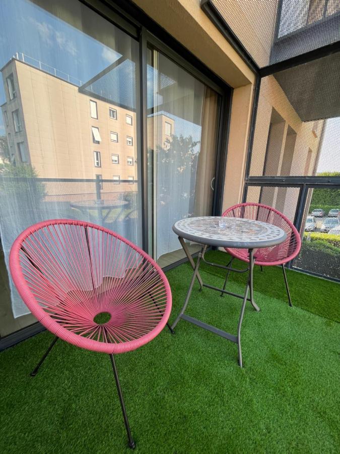 Apartamento Petit Cocon Paisible Le Mans Exterior foto