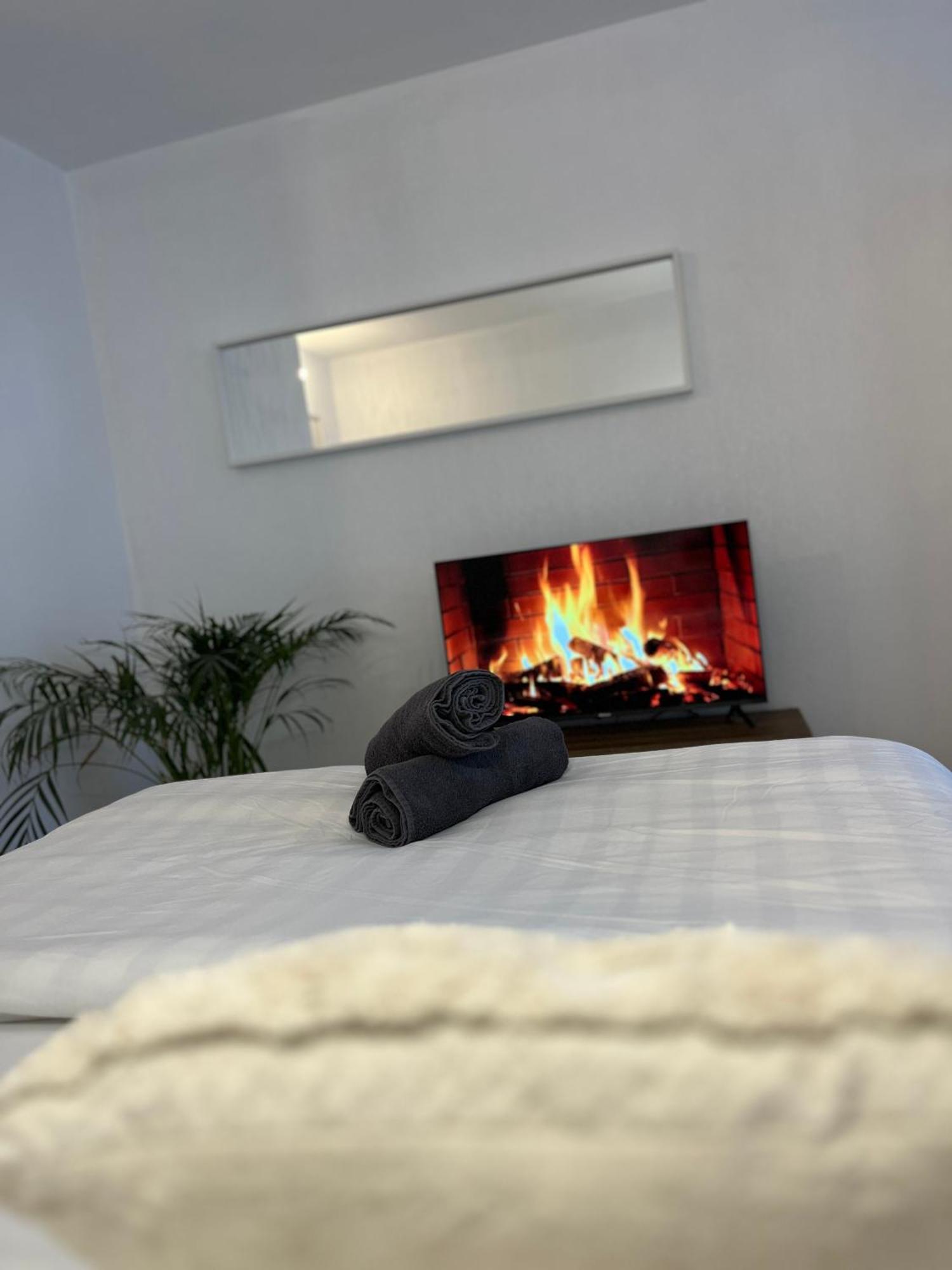Apartamento Petit Cocon Paisible Le Mans Exterior foto